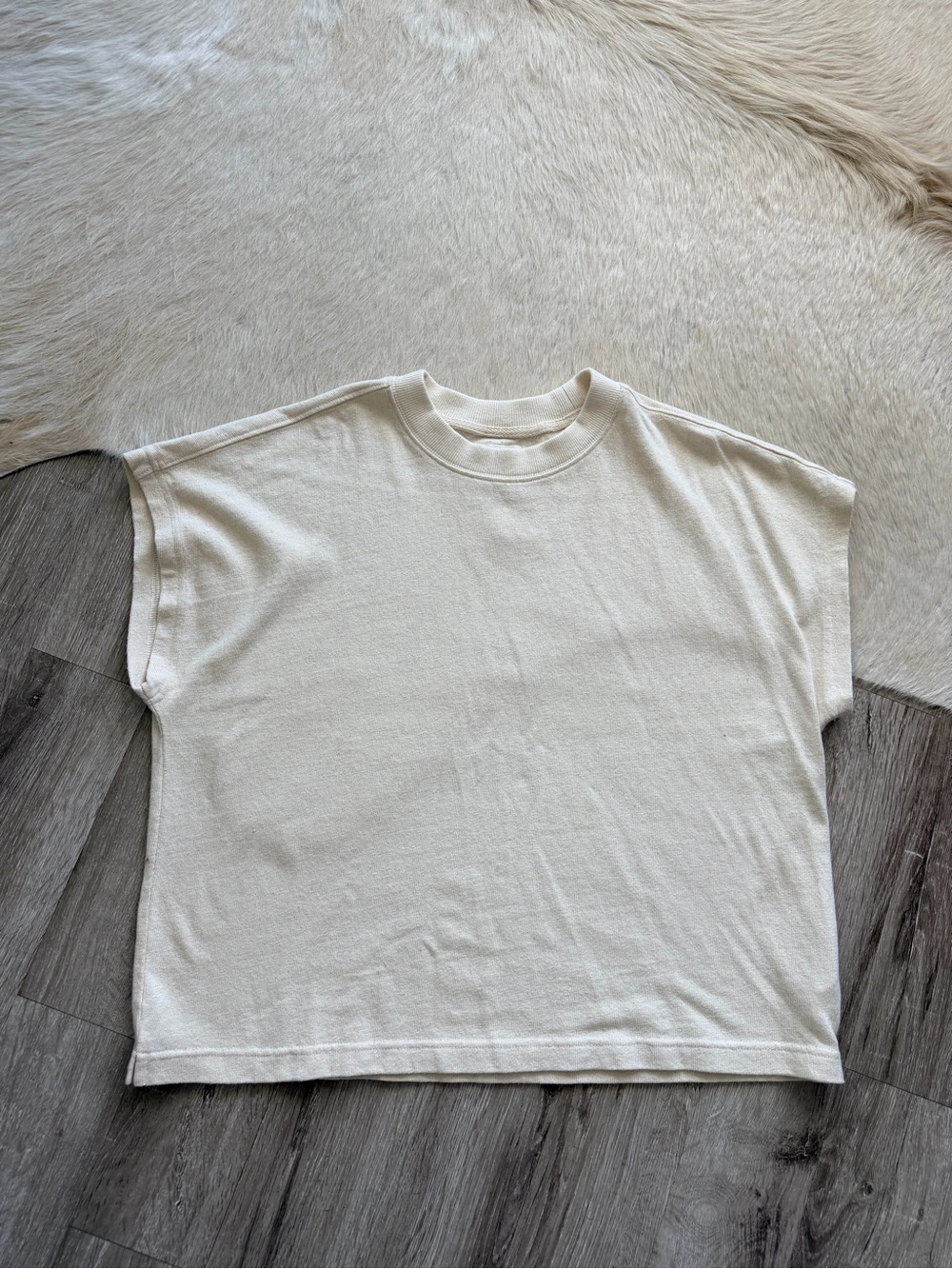 NWOT Le Bon Shoppe Unbleached & Undyed Crewneck Sweatshirt - Cream - Picture 2 of 3